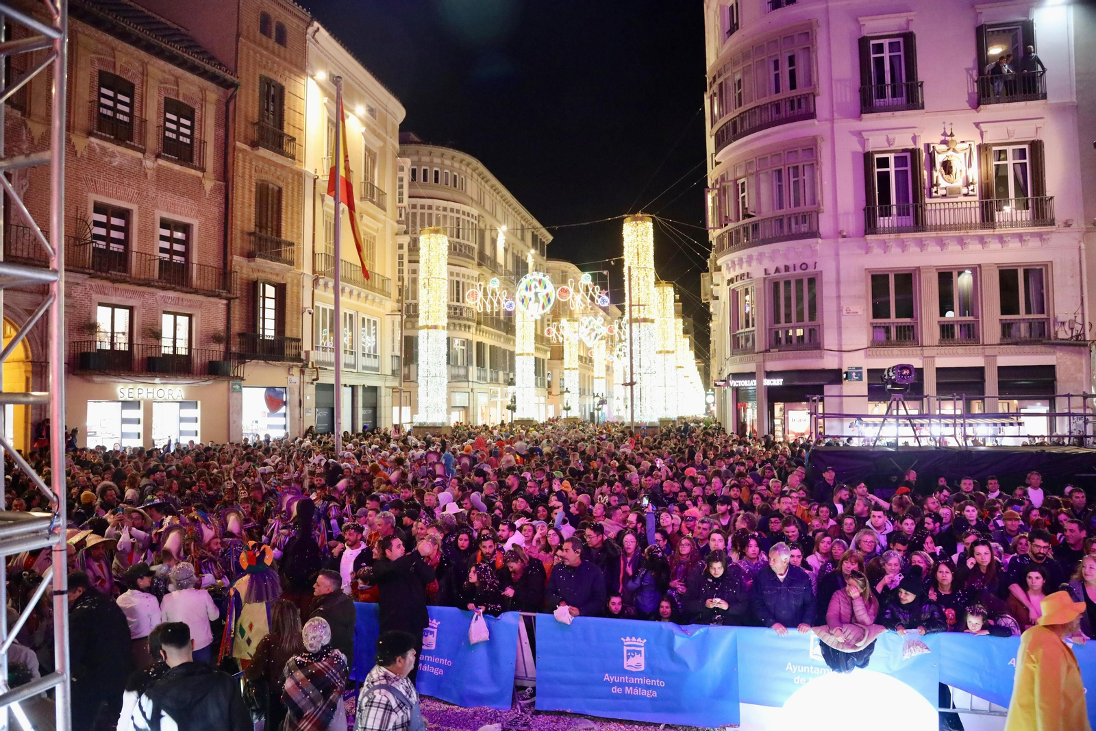 La Batalla de las Flores del Carnaval de Málaga 2024, en fotos