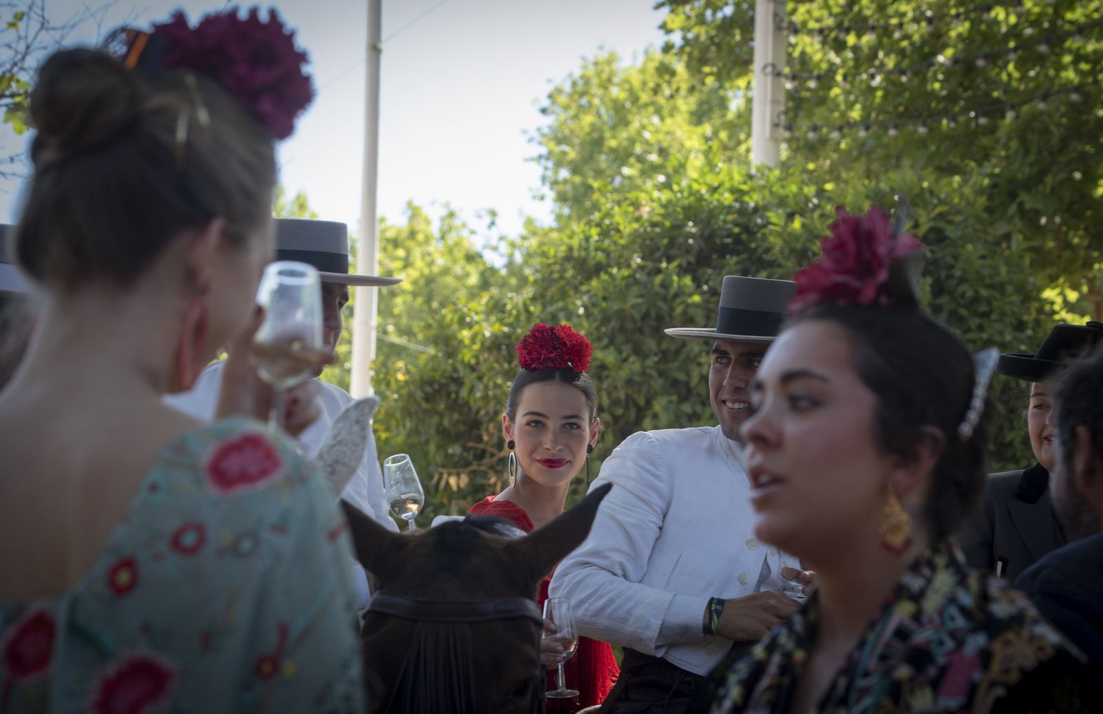 Estallido de colores en el miércoles de Feria de Abril 2023