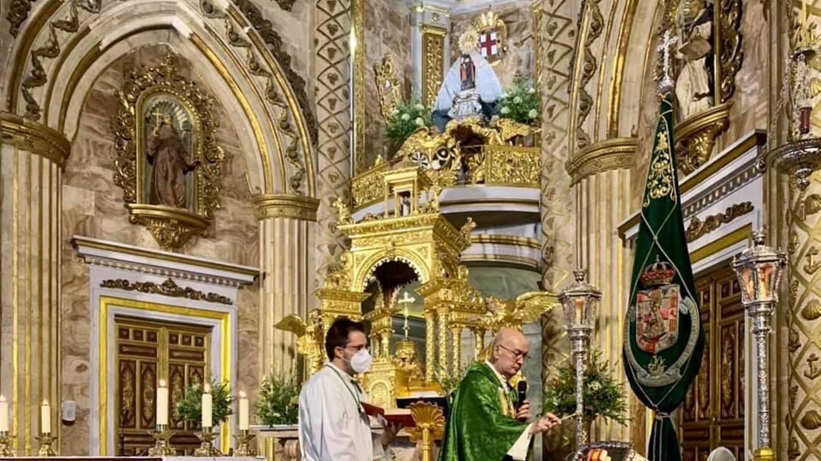 Bendición del anagrama de oro de la A.T.A.