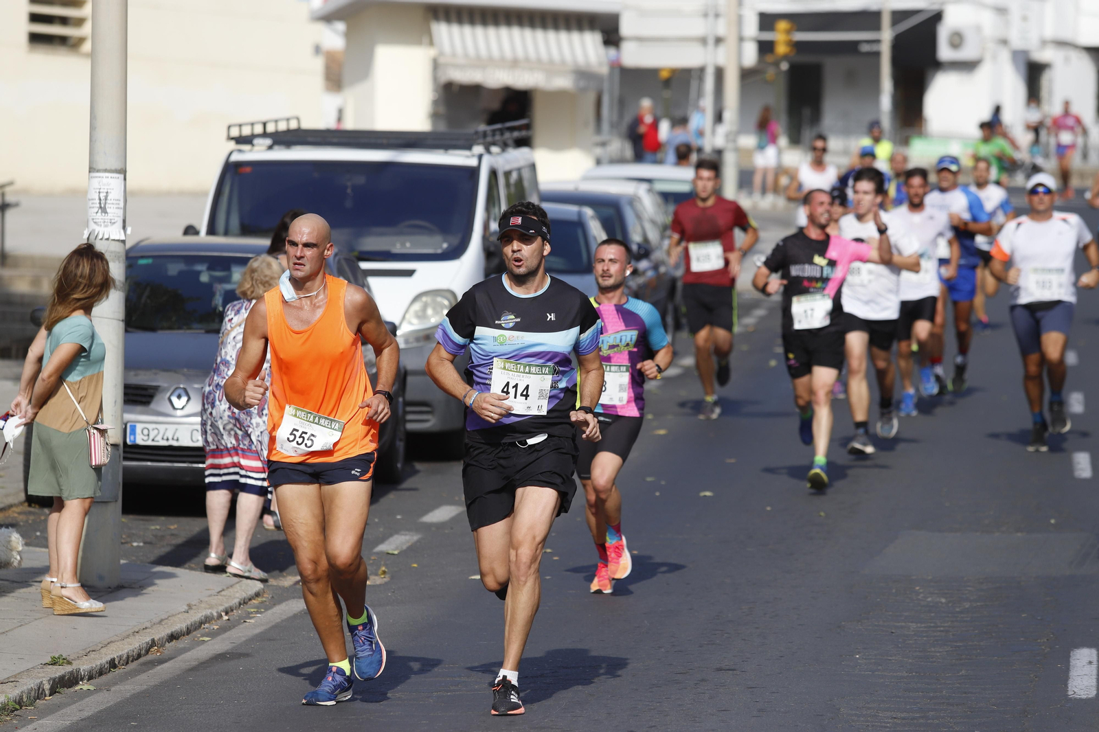 Las imágenes de la vuelta a Huelva de atletismo