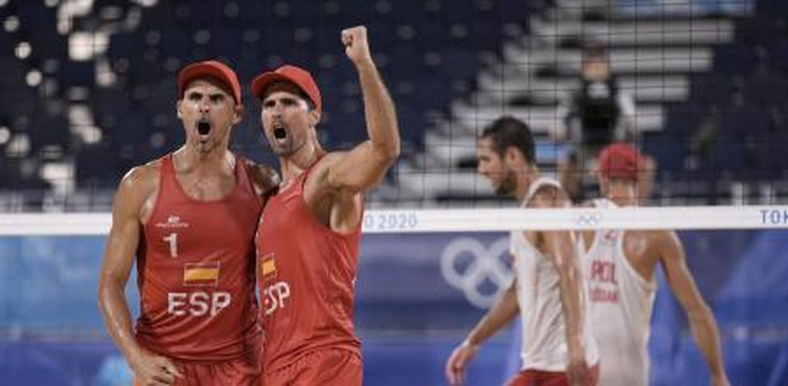 Pablo Herrera y Adrián Gavira celebran un triunfo