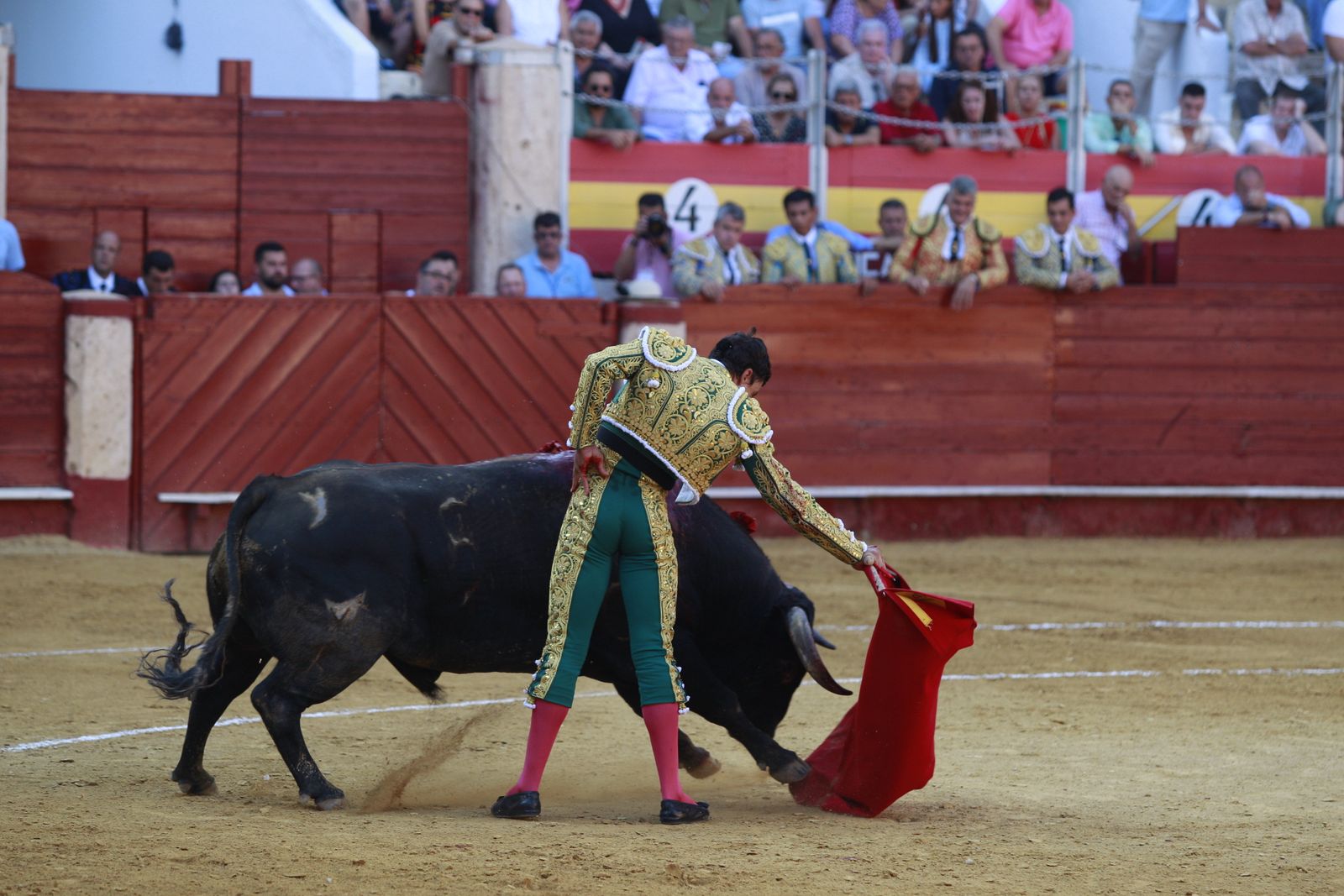 Imágenes de la corrida de toros del jueves en la Feria de Almería 2024