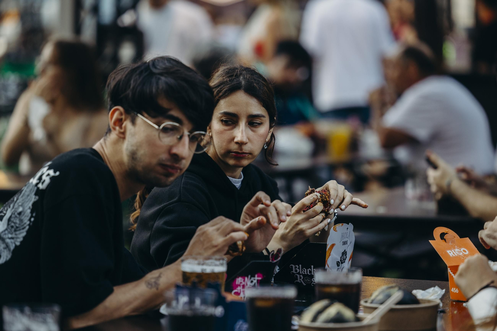 Búscate en las imágenes de la inauguración de The Champions Burger en el estadio Nuevo Mirandilla