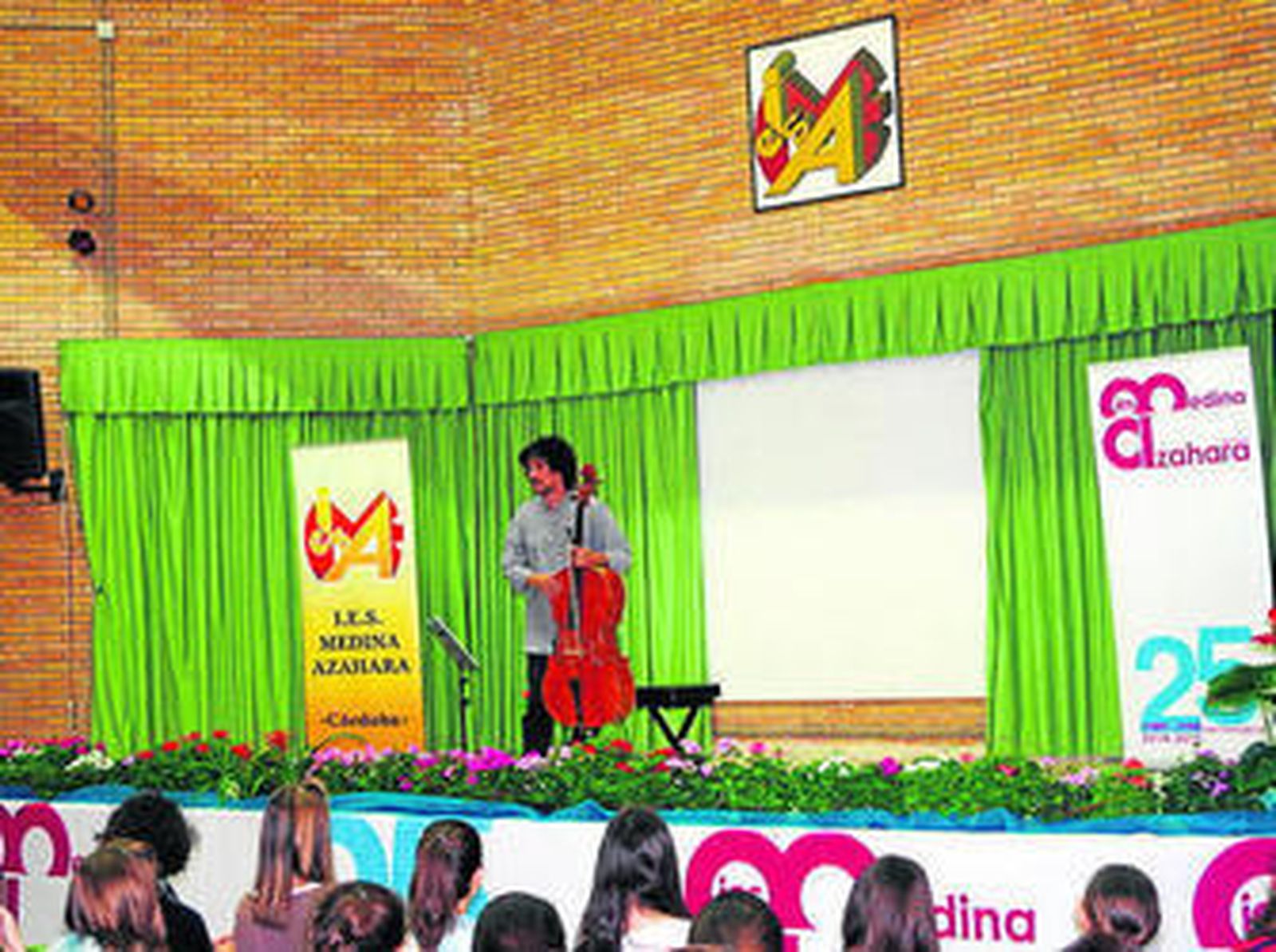 Uno de los conciertos que ha tenido lugar en el salón de actos.