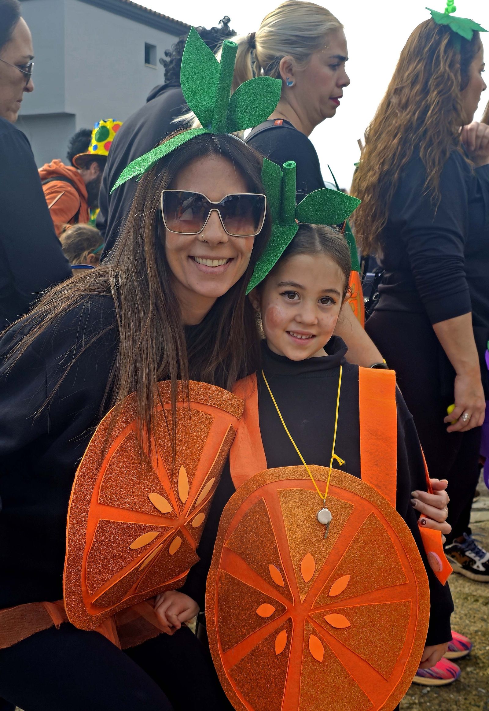 El pasacalles de carnaval del CEIP San García de Algeciras, en imágenes