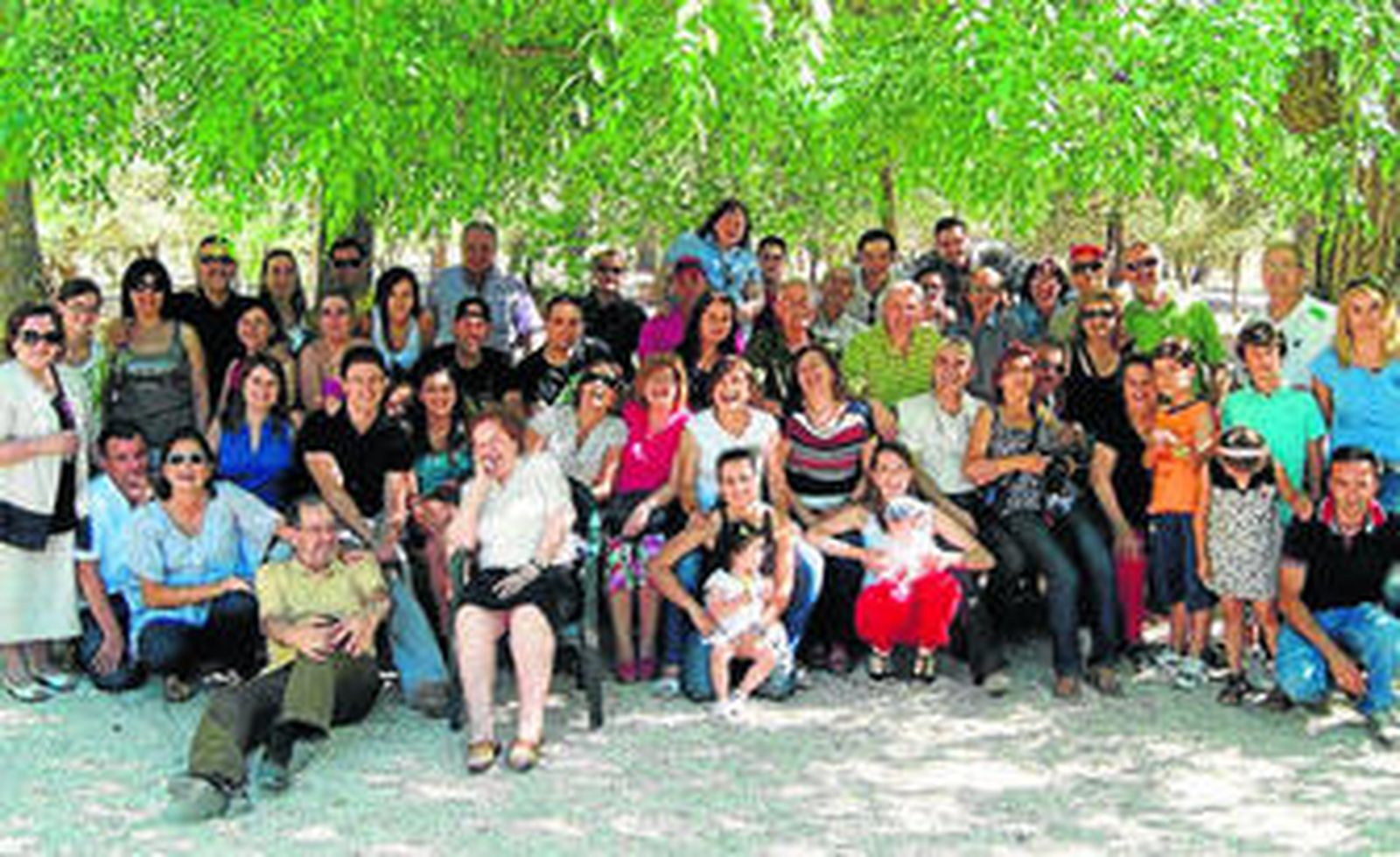 Carmen Ruiz con cuatro generaciones de su familia en Vélez Rubio.