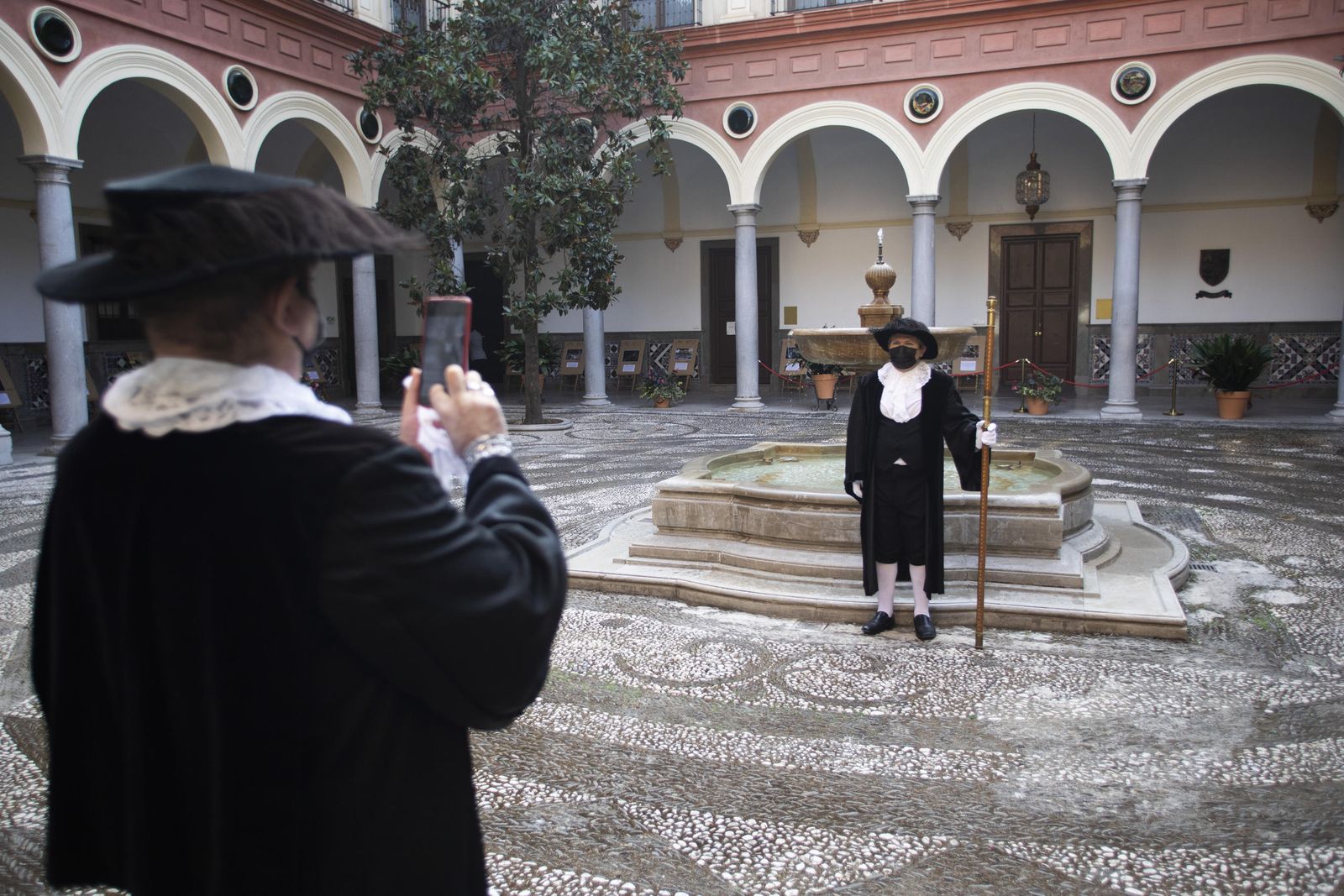 Fotos: Así transcurrió el Día de la Hispanidad en Granada