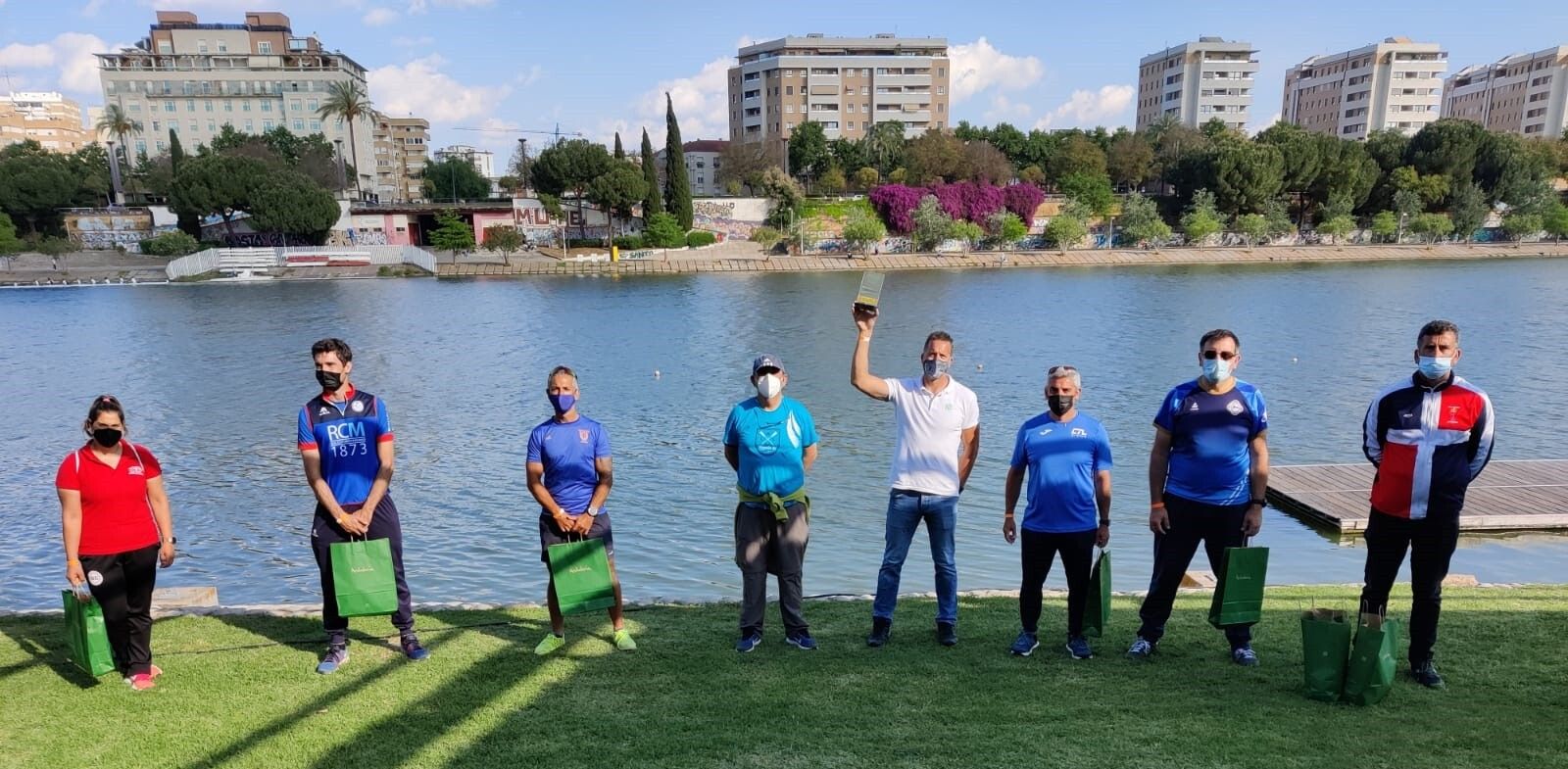 Una imagen de la entrega de premios por clubes.