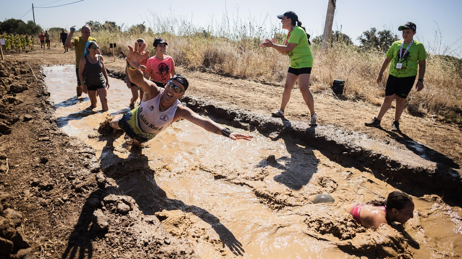 Búscate en la Carrera del Barro de La Barca de la Florida 2024