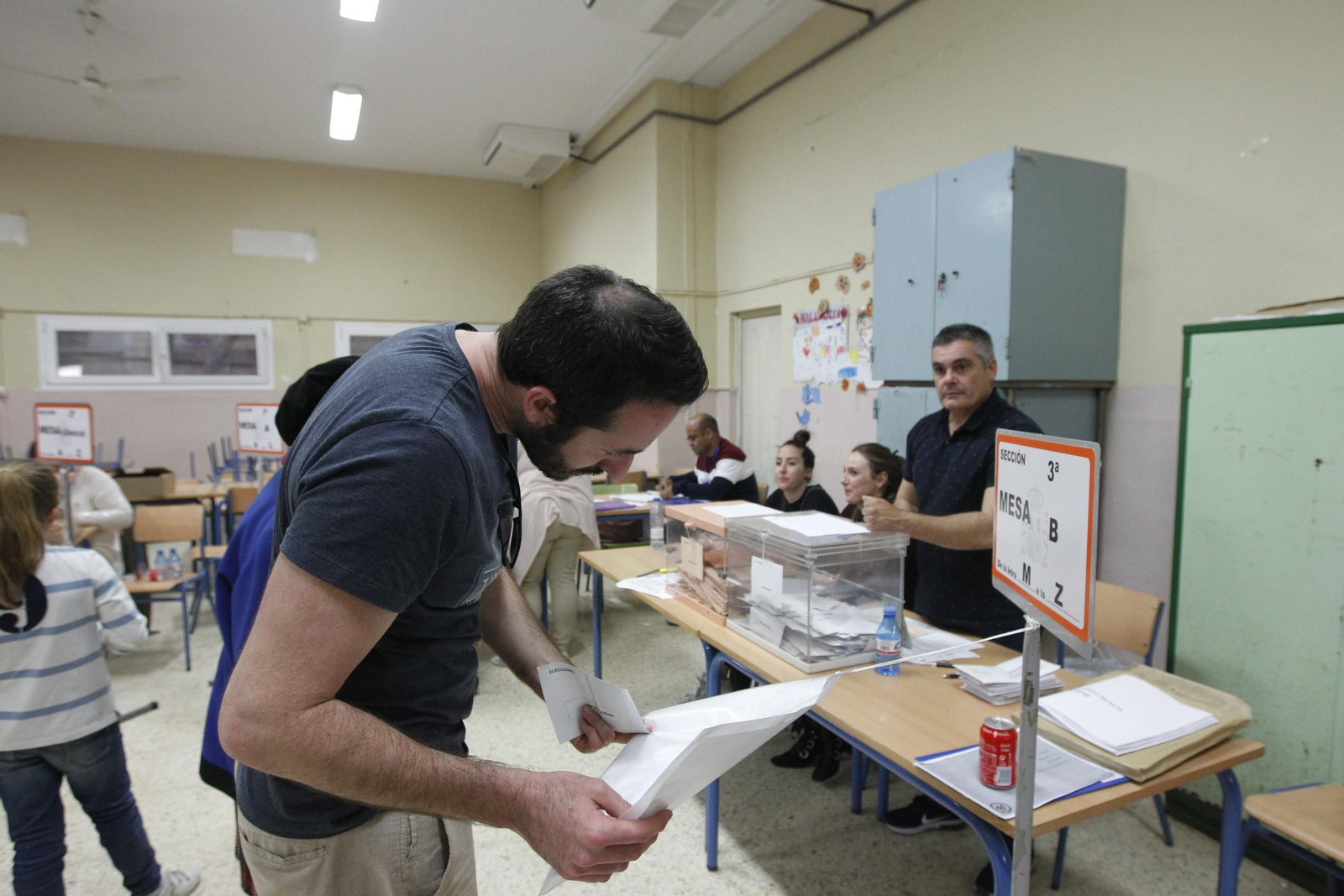 Fotogalería votaciones Elecciones Generales 2019. Almería