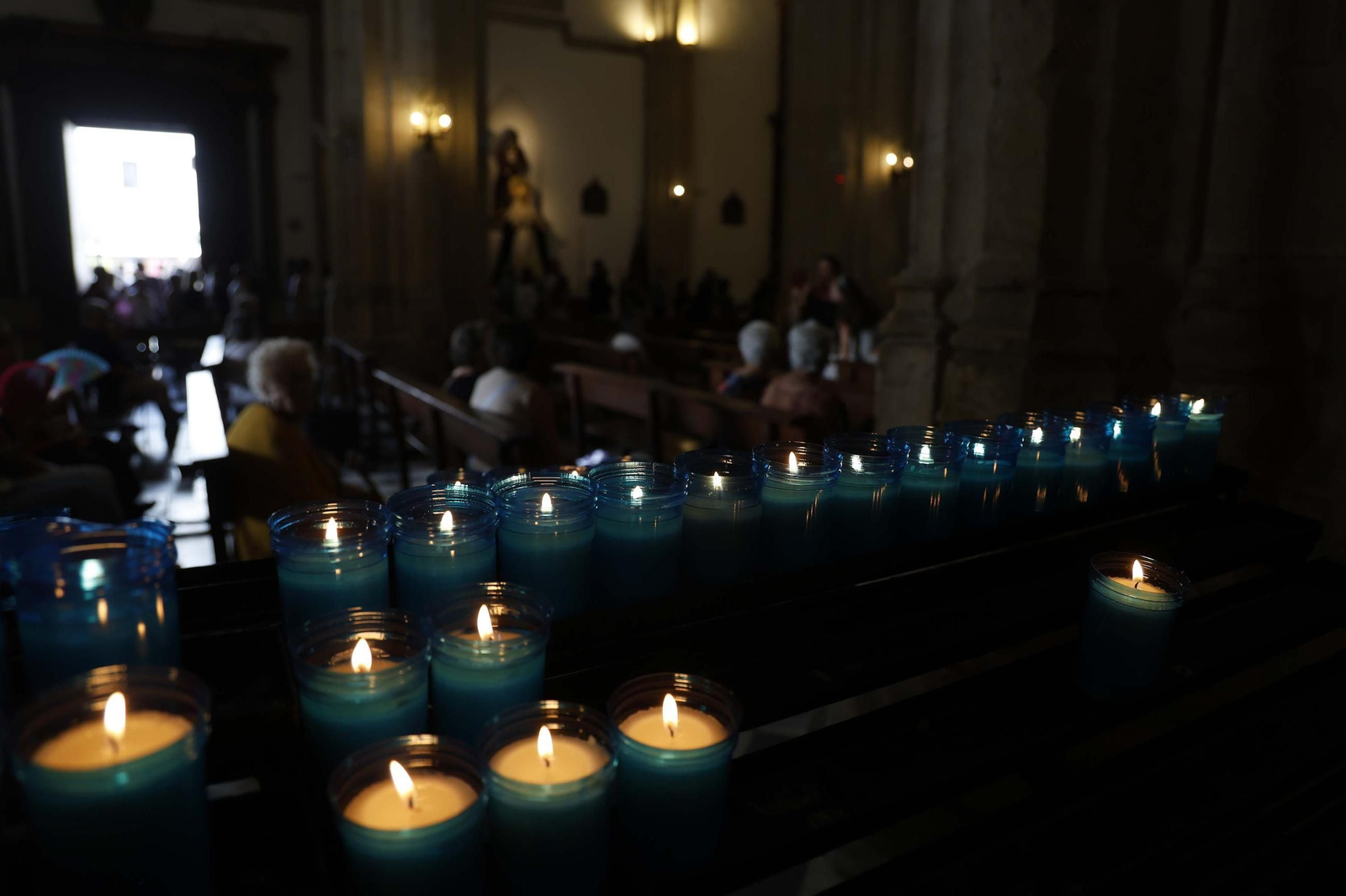 Las fotos del paso bajo el manto de la Virgen de la Luz de Tarifa