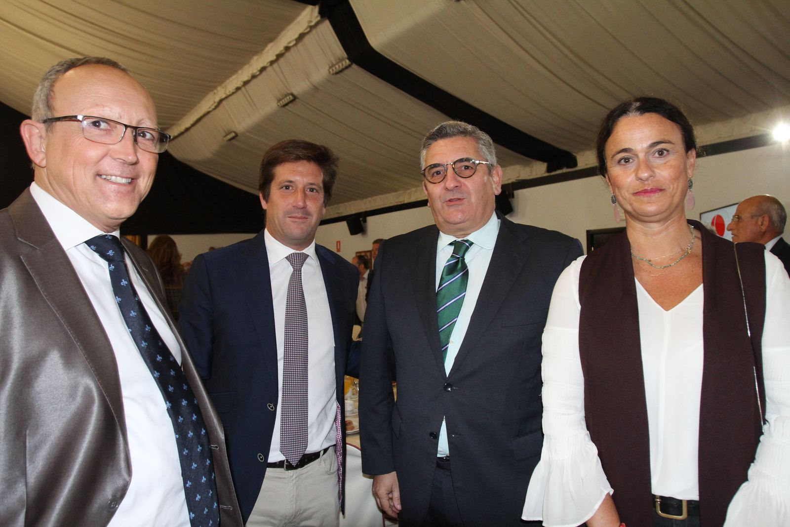 Imágenes del Desayuno Informativo del Grupo Joly con Javier Targhetta