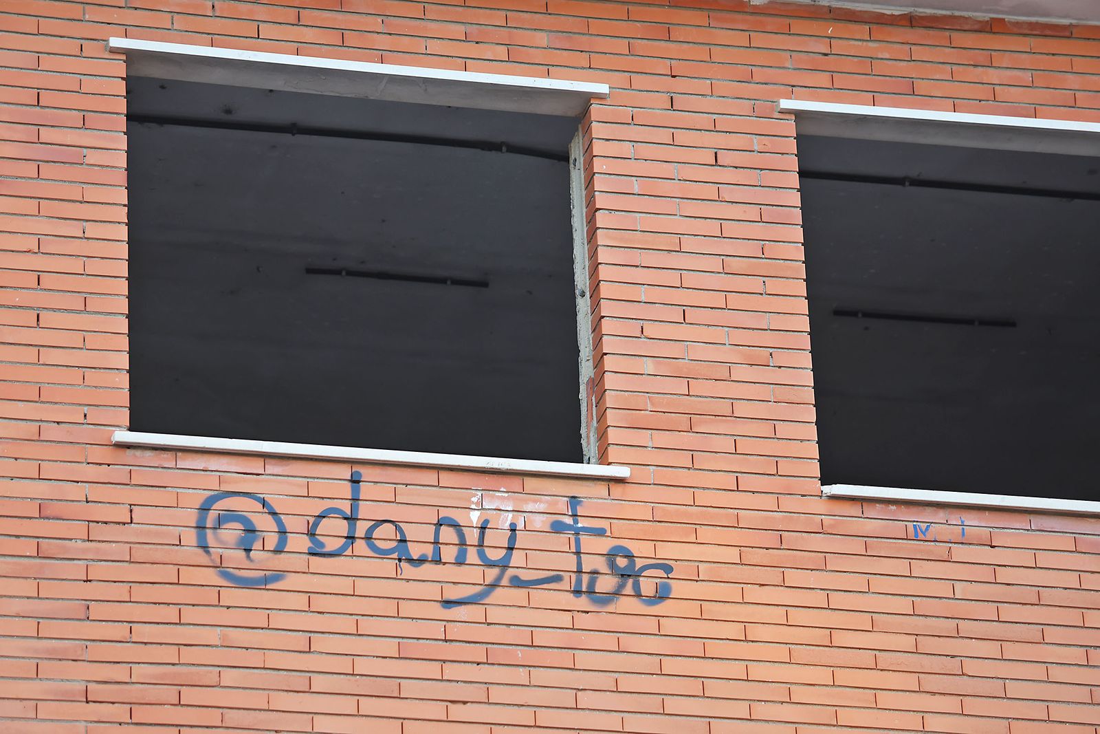 Imágenes del estado actual del edificio del antiguo IES Doñana