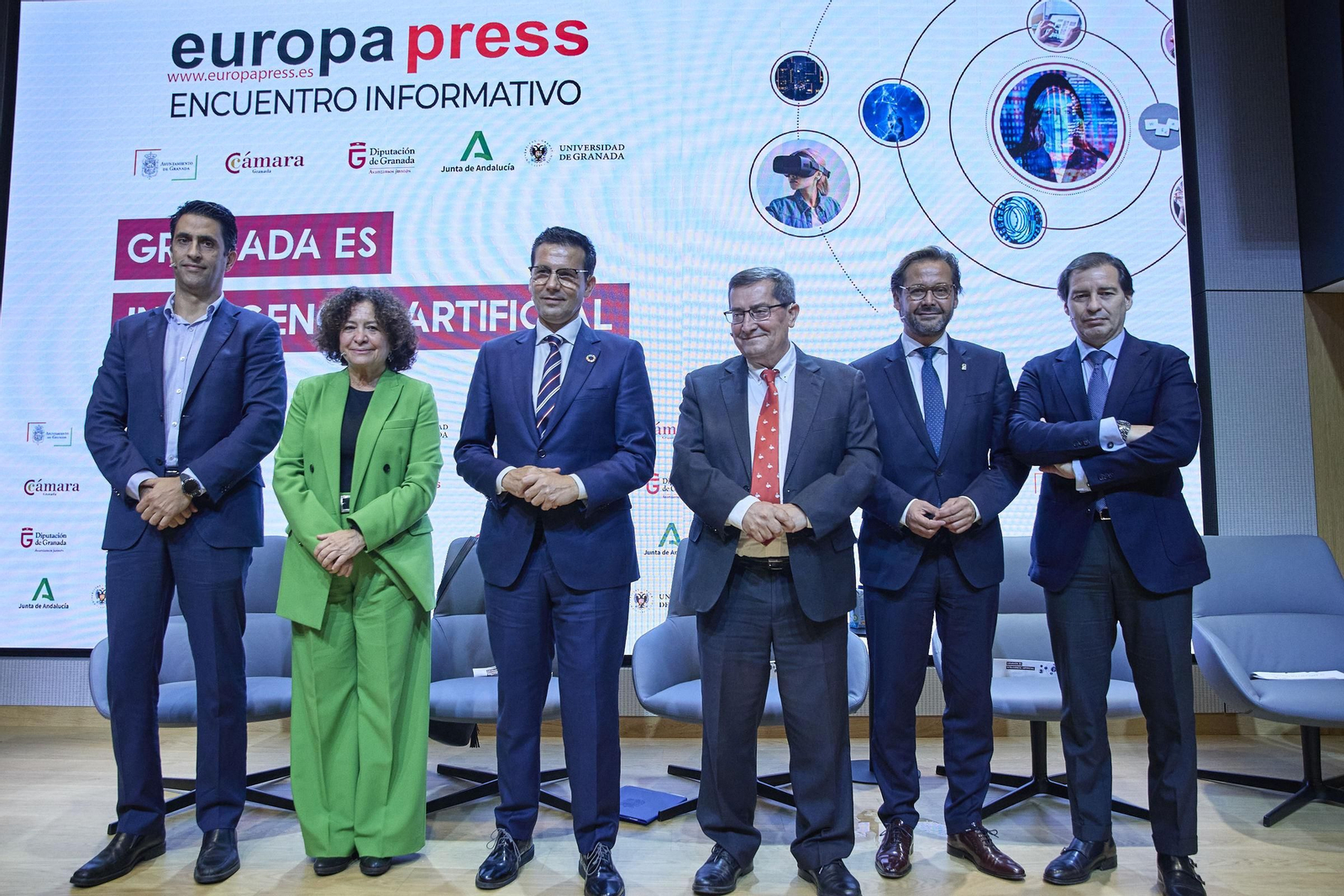 Foto de familia de las instituciones que han participado en el desayuno informativo 'Granada es Inteligencia Artificial' celebrado por Europa Press en Madrid