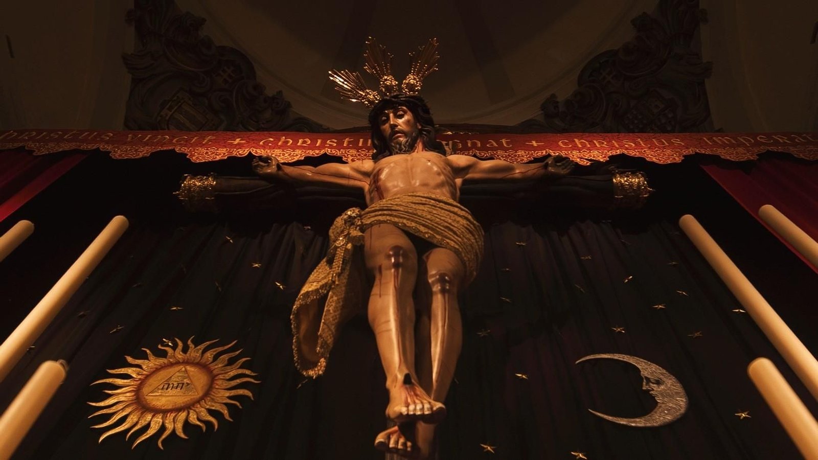 Altar de Cultos Cristo de la Buena Muerte de Granada, Cristo Rey 2025.jpg