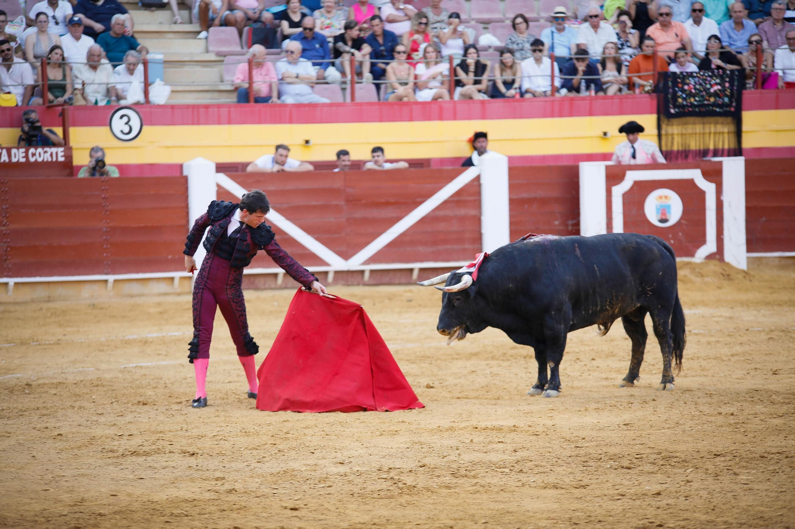 Imágenes de la corrida de toros en Roquetas de Mar