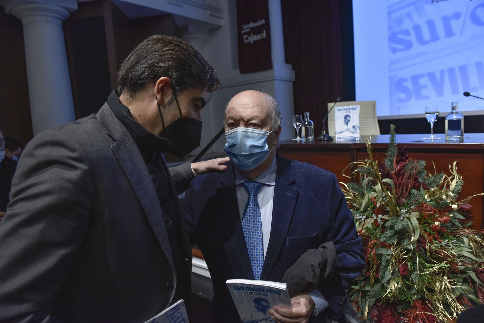 La presentación del libro de Carlos Navarro, sobre Luis Carlos Peris en imágenes