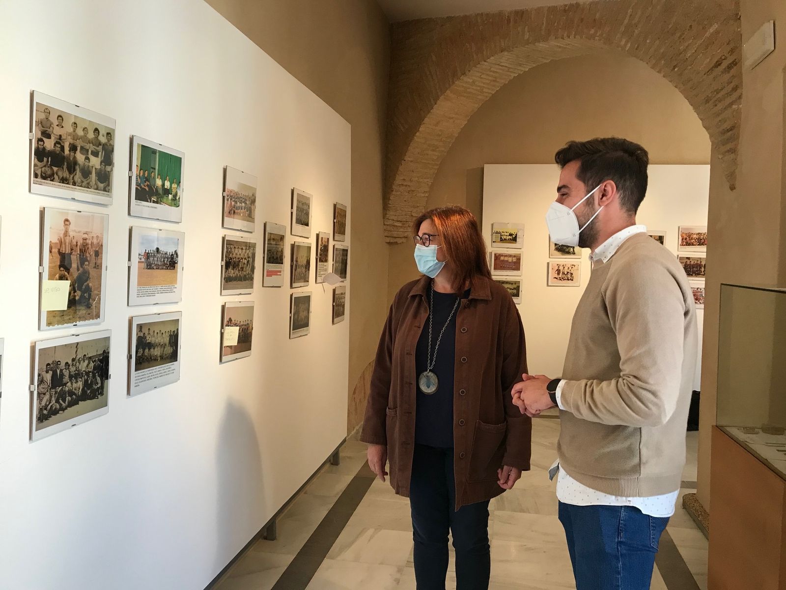 La exposición de fotografías antiguas 'El deporte en El Viso' está organizada por la Asociación de Amigos de El Viso.