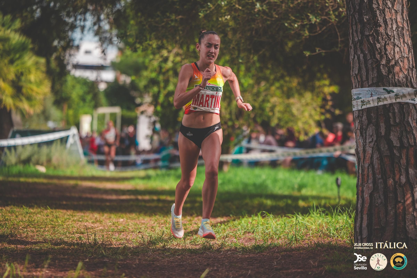 Búscate en las fotos del Cross de Itálica 2025 | 11