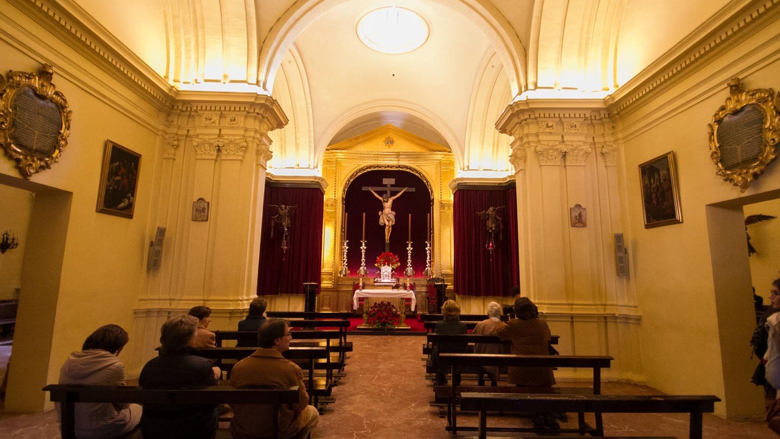 Interior de la Capilla de la Universidad de Sevilla.