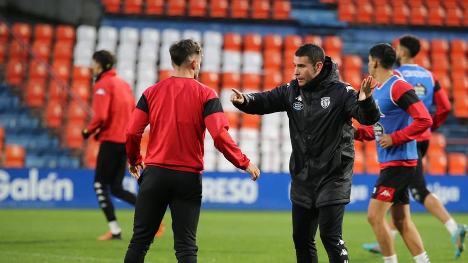 El entrenador del CD Lugo, Fran Justo.