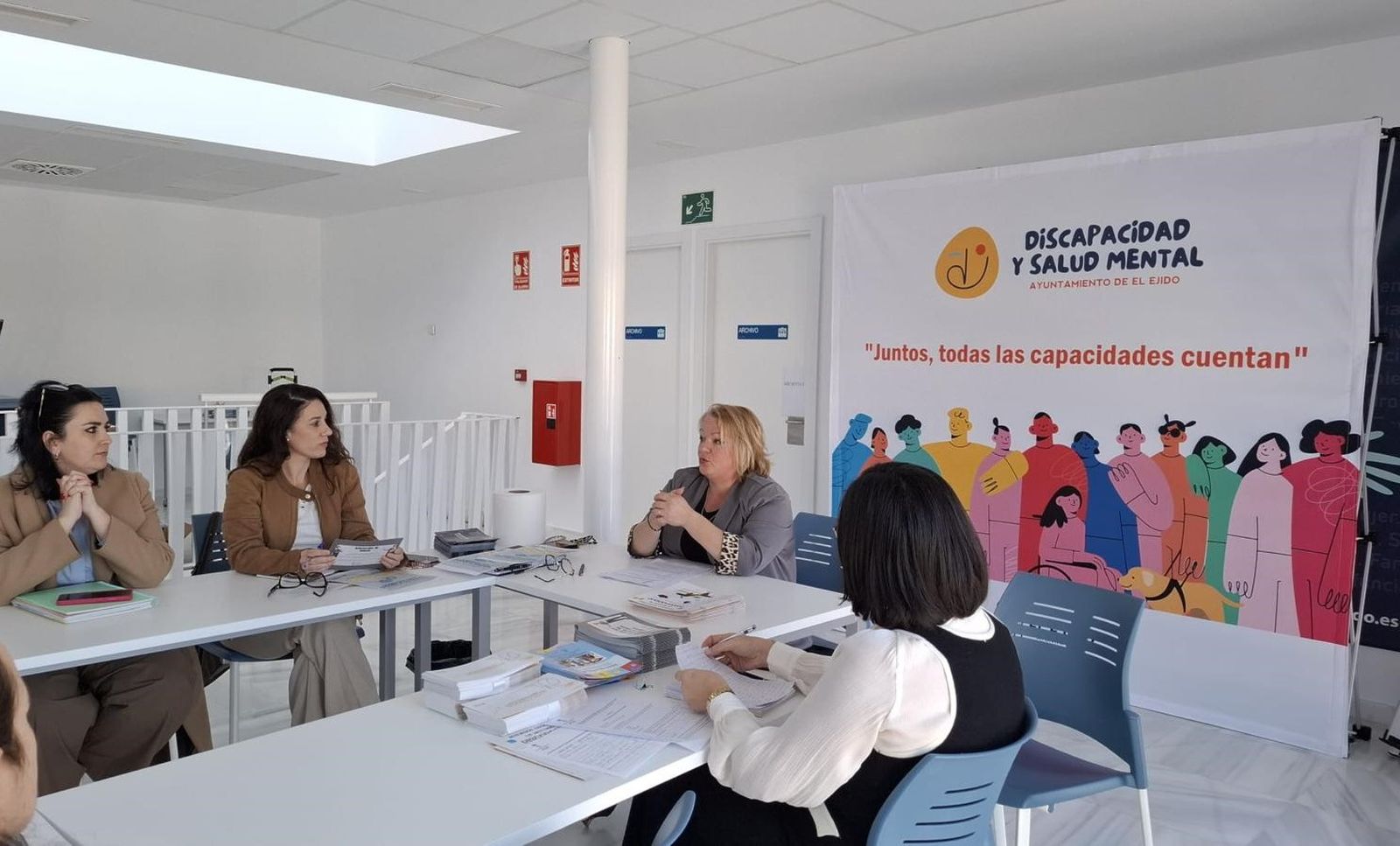 La Mesa Permanente para la prevención del suicidio se reúne para definir las acciones del segundo trimestre.