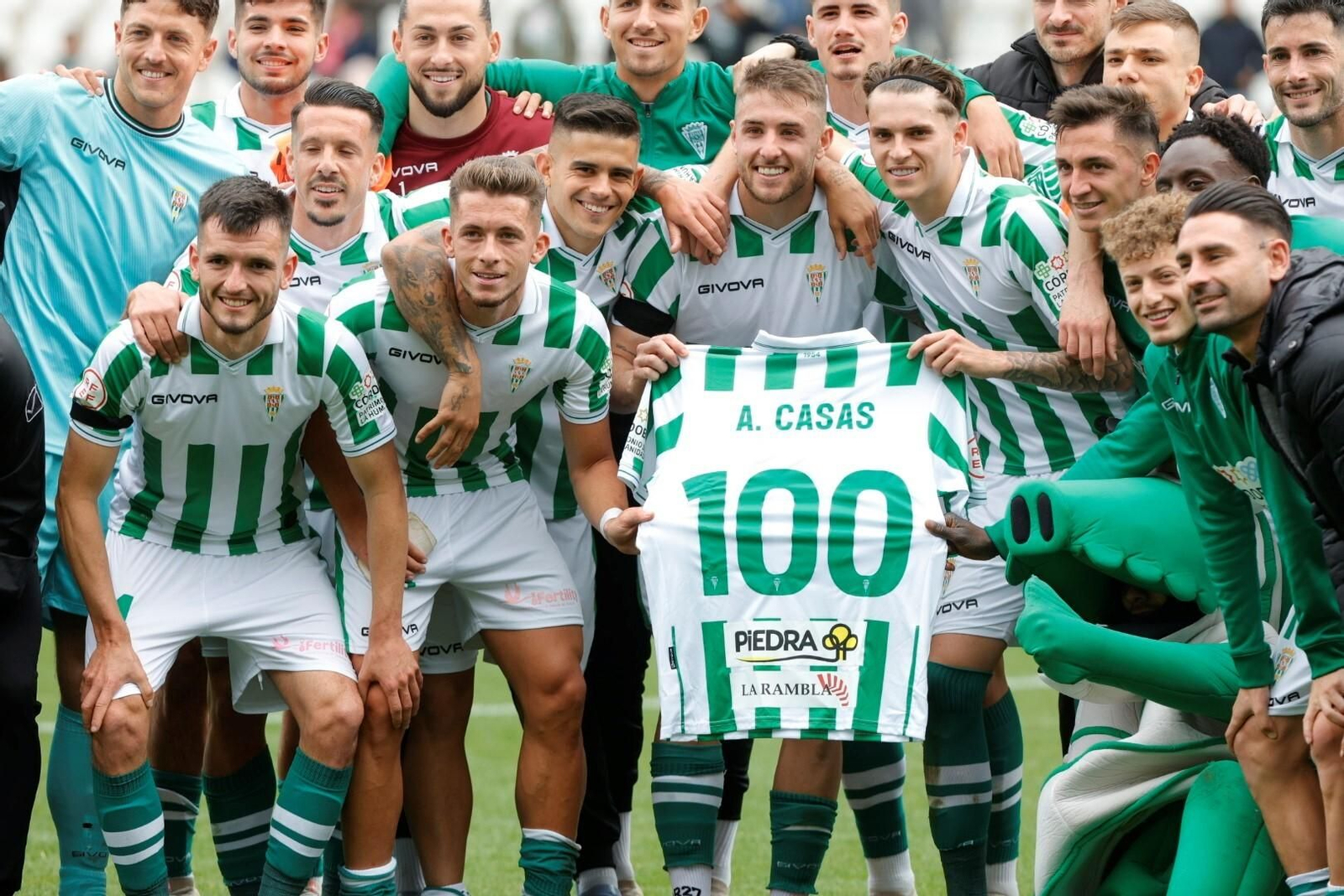 Las mejores fotos del ambiente en el Córdoba CF - Atlético Baleares en El Arcángel