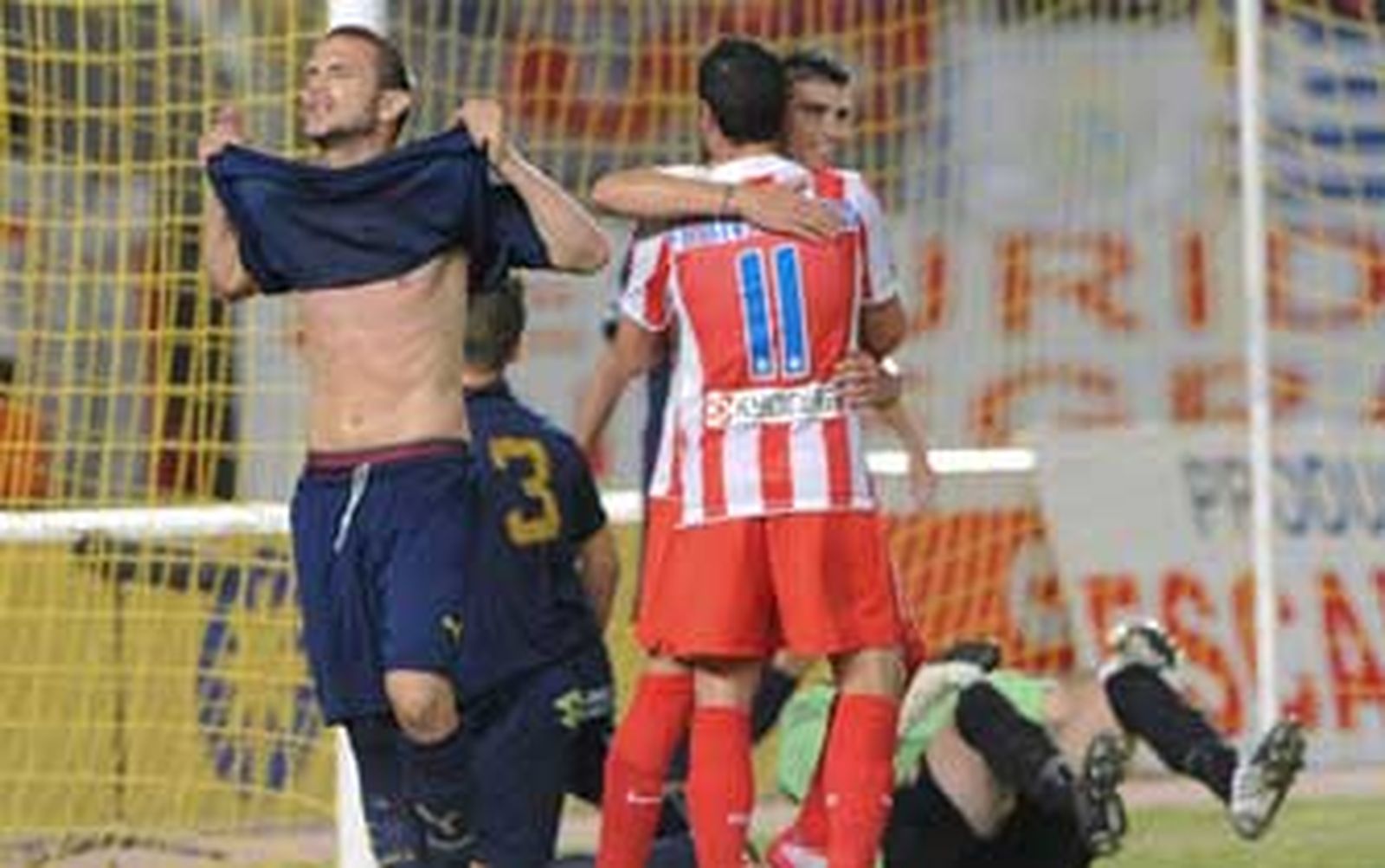 Diego Costa y Agüero no dan opción a la sorpresa