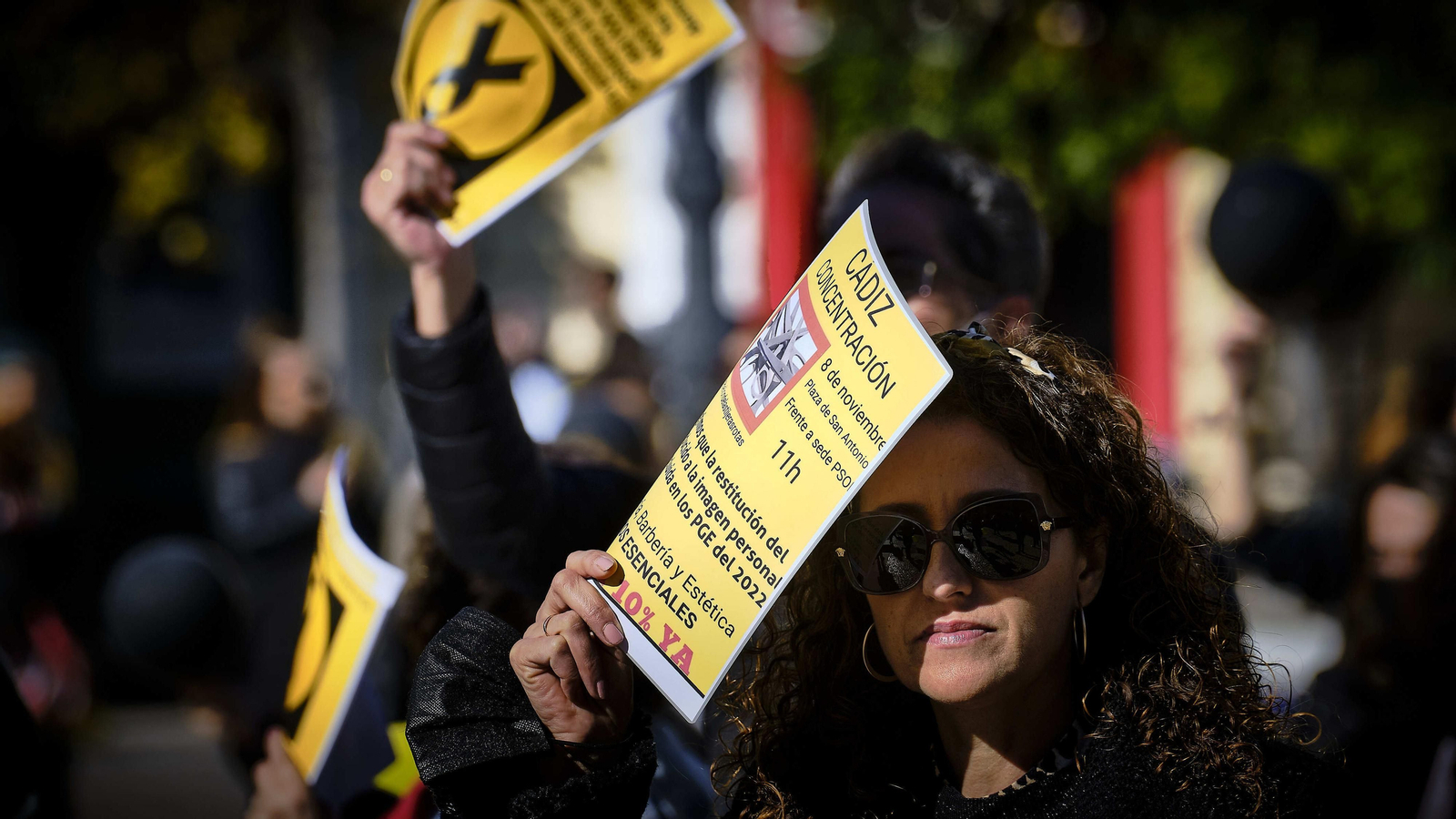 Peluqueros, peluqueras y estilistas contra la subida del IVA.
