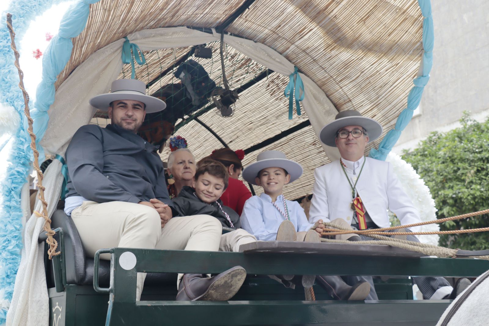 Imágenes de los carros de la Hermandad del Rocío de Huelva