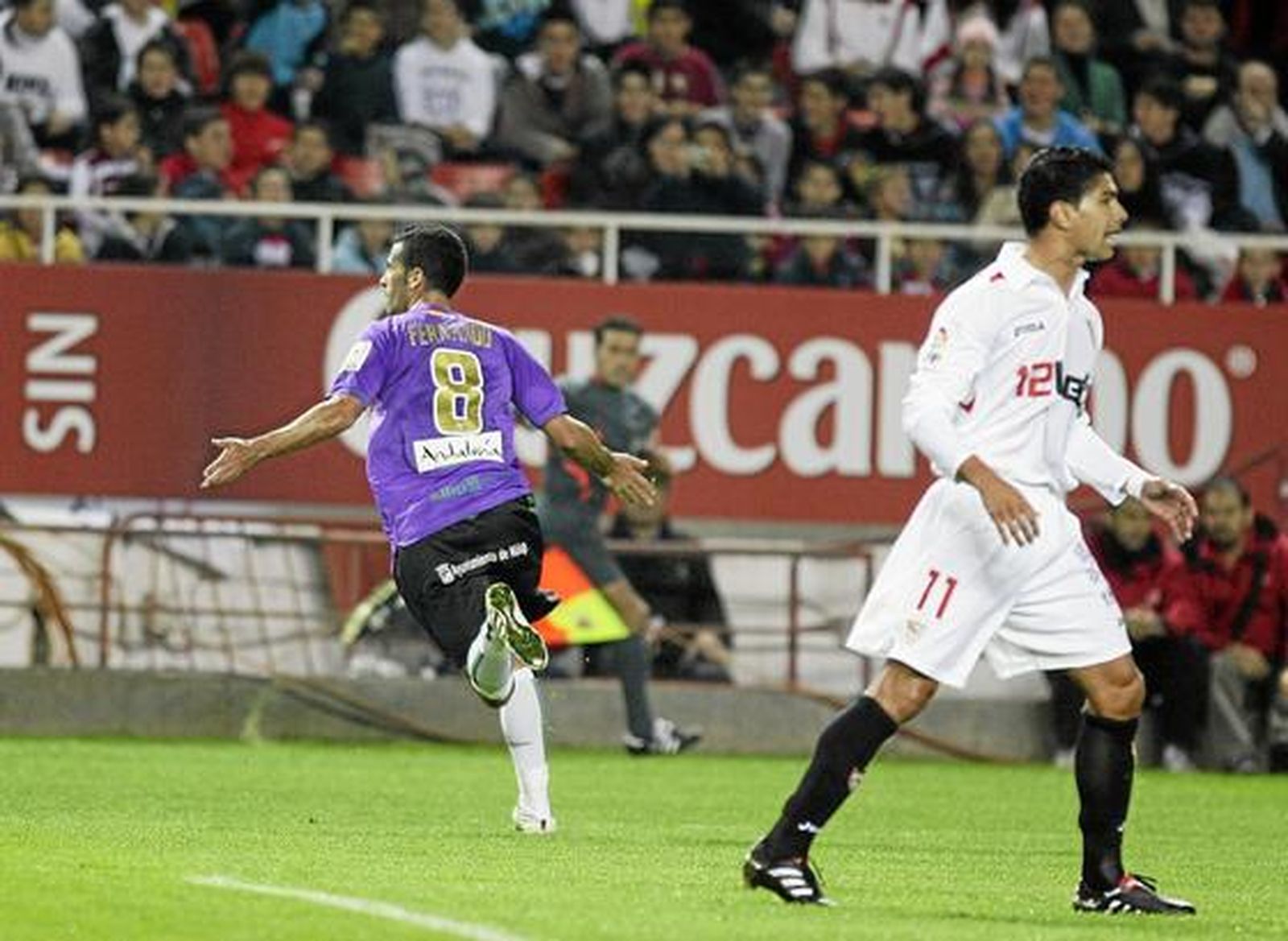 Fernando celebra el primer gol malaguista. / Antonio Pizarro