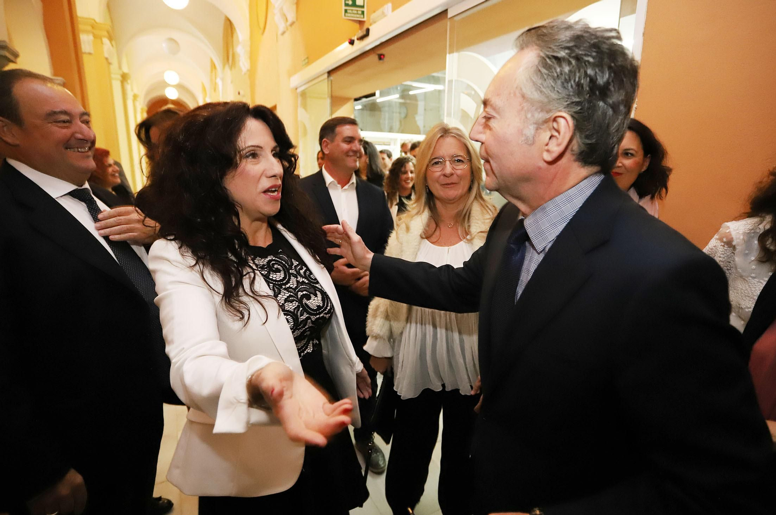 Imágenes de la recepción de invitados de la gala de Onubenses del Año