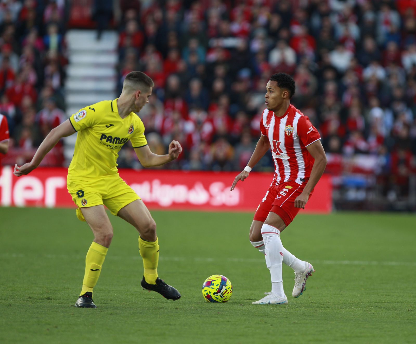 Imágenes de la derrota de la U.D. Almería ante el Villarreal por 0 a 2