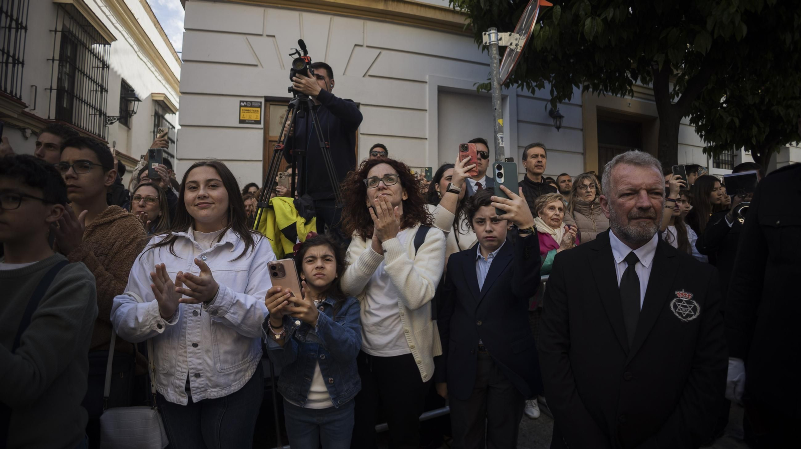 Imágenes de la Hermandad de la Cena en el Lunes Santo de Jerez 2025