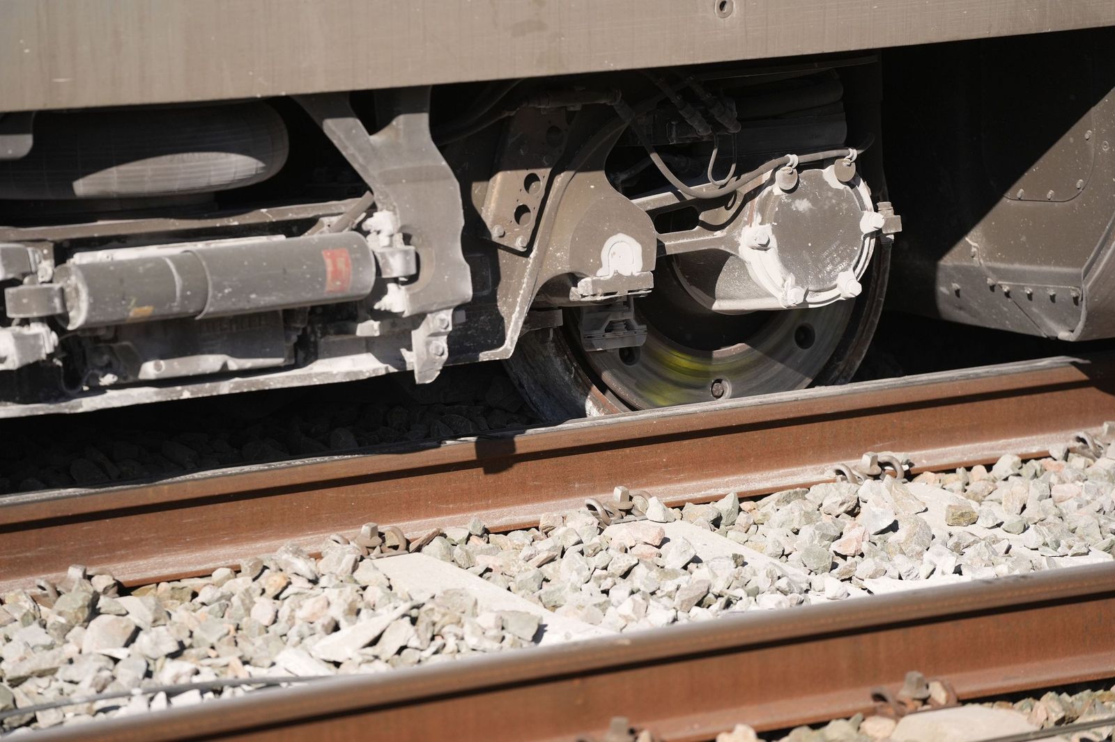 Una vía del tren perteneciente a la red ferroviaria de interés general del Estado.