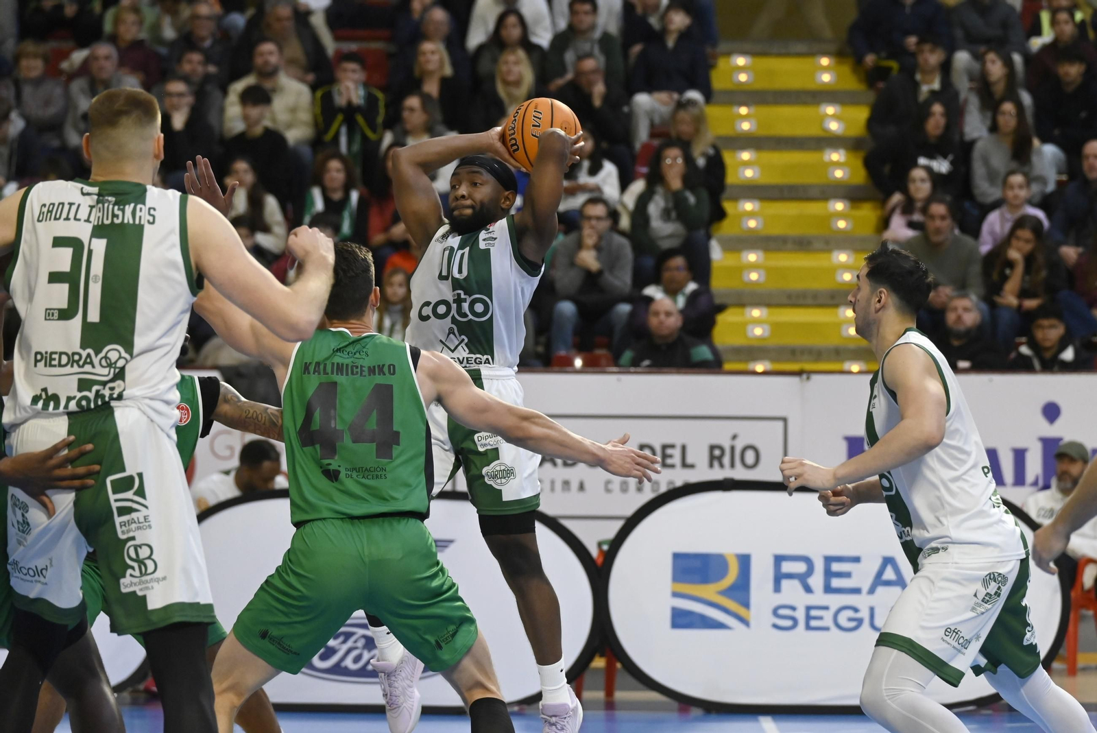 Las mejores fotos del ambiente en Vista Alegre para el Coto Córdoba - Cáceres