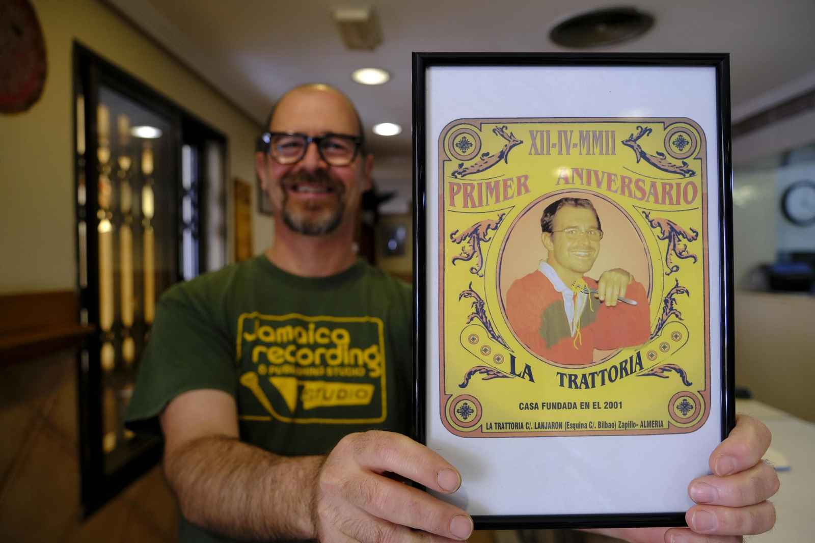 Fotogalería de la Pizzeria La Trattoria, 20 años de vida. Almería