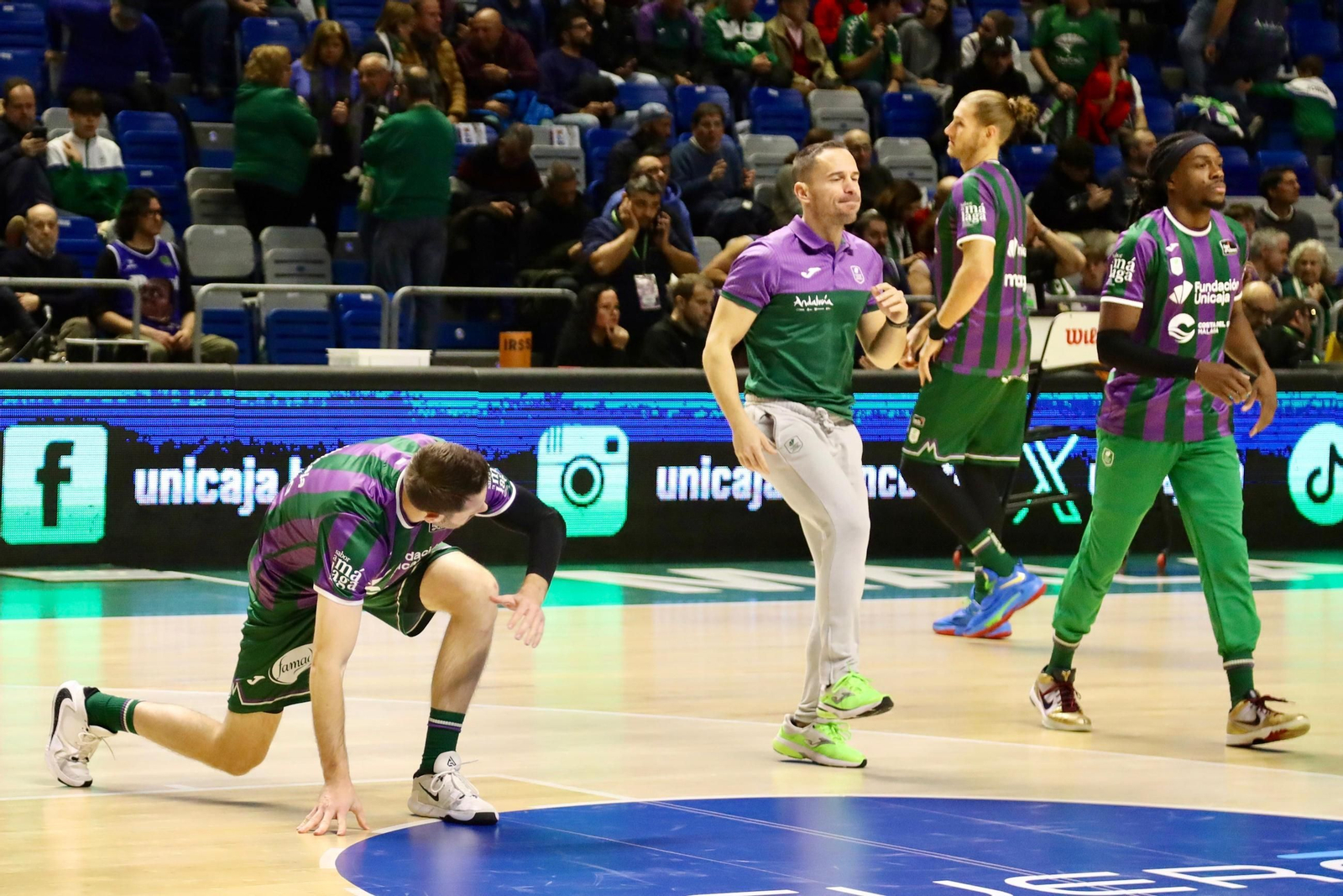 El Unicaja-Valencia Basket, en fotos
