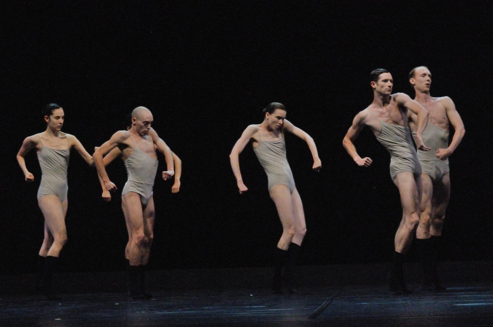 Un momento de 'Love Chapter 2', estreno absoluto del Teatro Central de Sevilla.