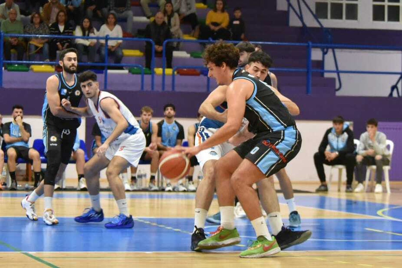 Álex Valor, el MVP del partido, durante el ULB-Marbella