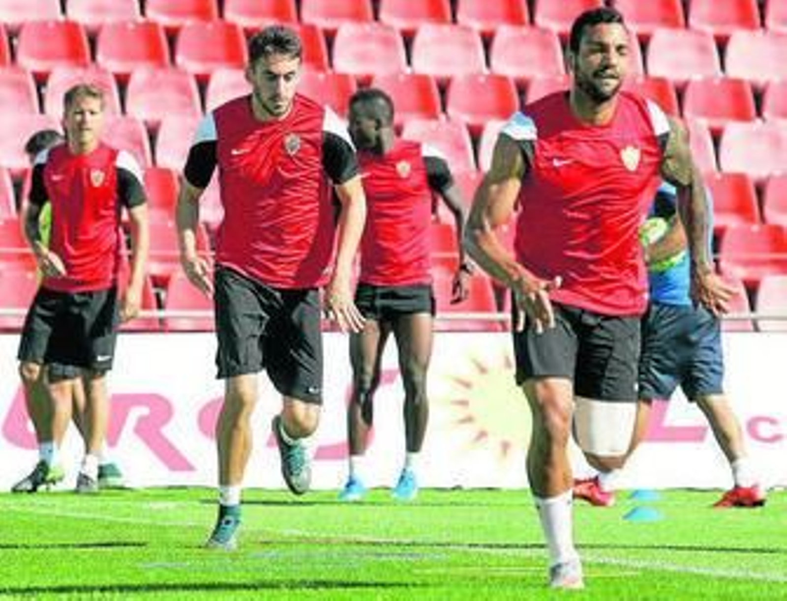 Michel Macedo vio la quinta amarilla en Mallorca y es baja ante el Valladolid.