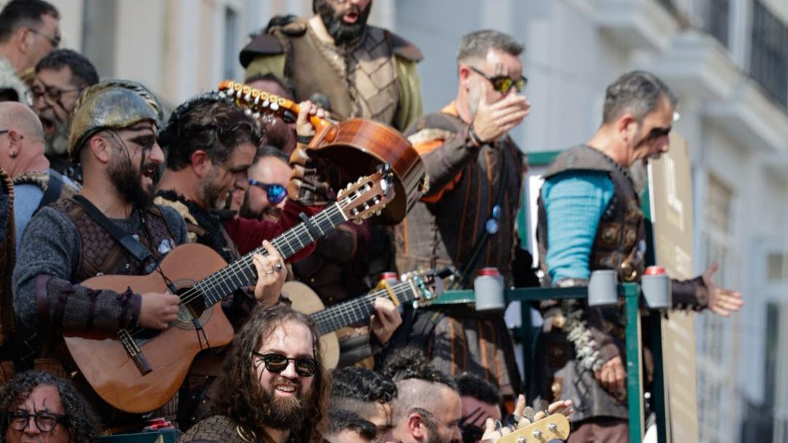 Las mejores imágenes del primer domingo de Carnaval de Cádiz