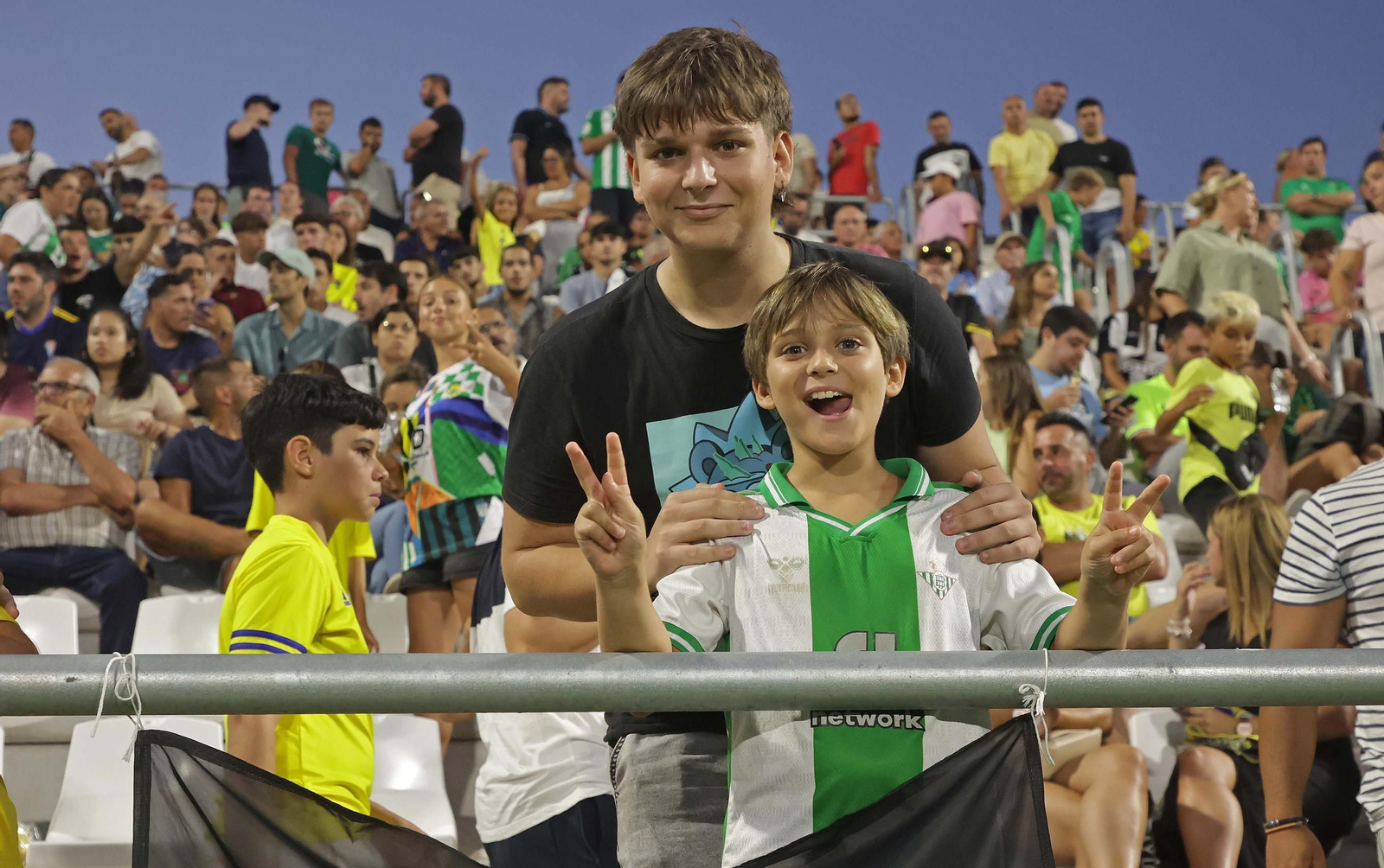 Búscate durante el Betis - Cádiz