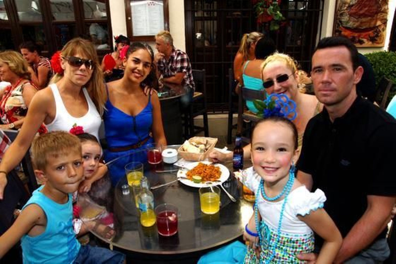 Con los pequeños también se puede disfrutar de la Feria de Málaga

Foto: Punto Press