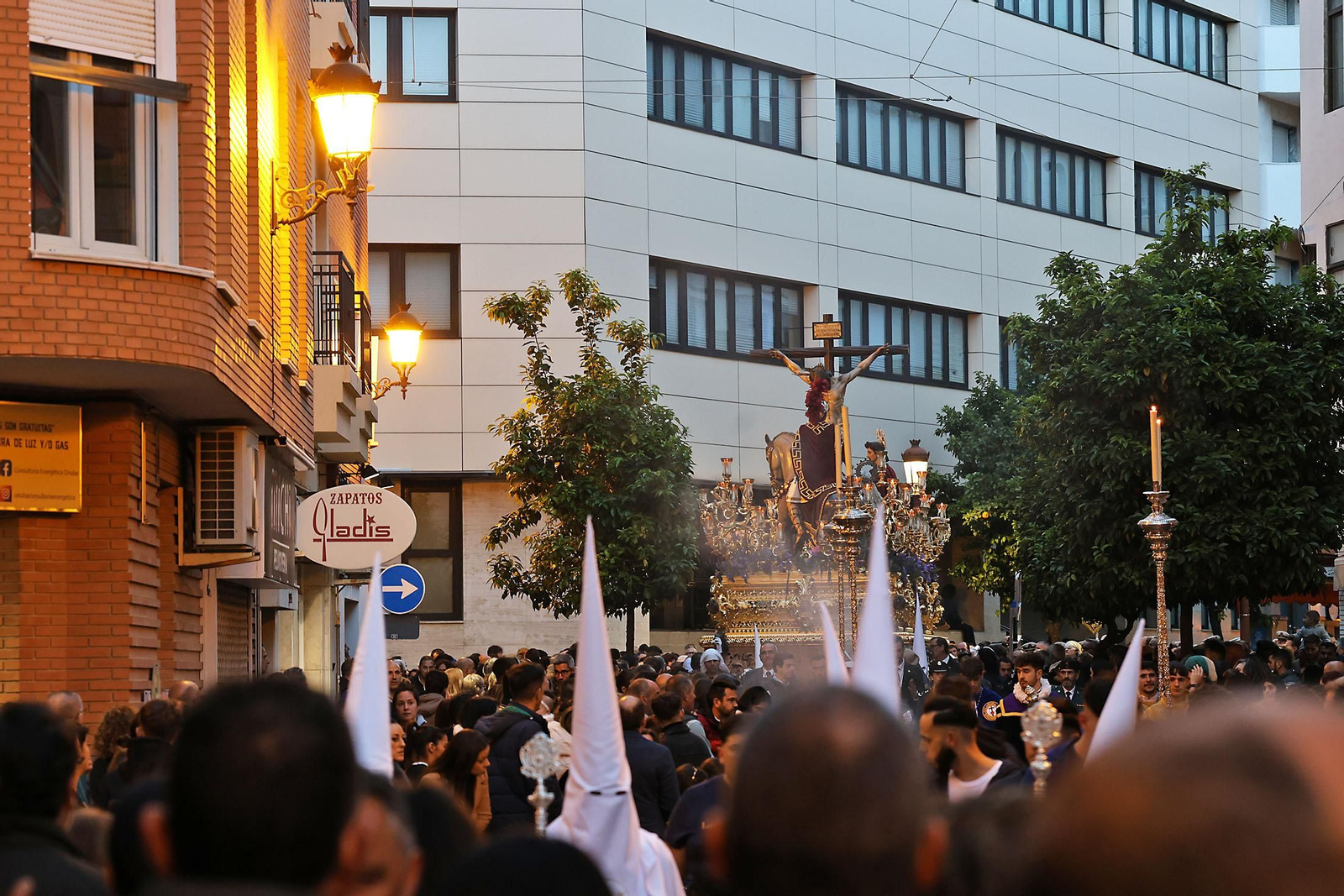 Martes Santo en Huelva: Imágenes de la Hermandad de La Lanzada