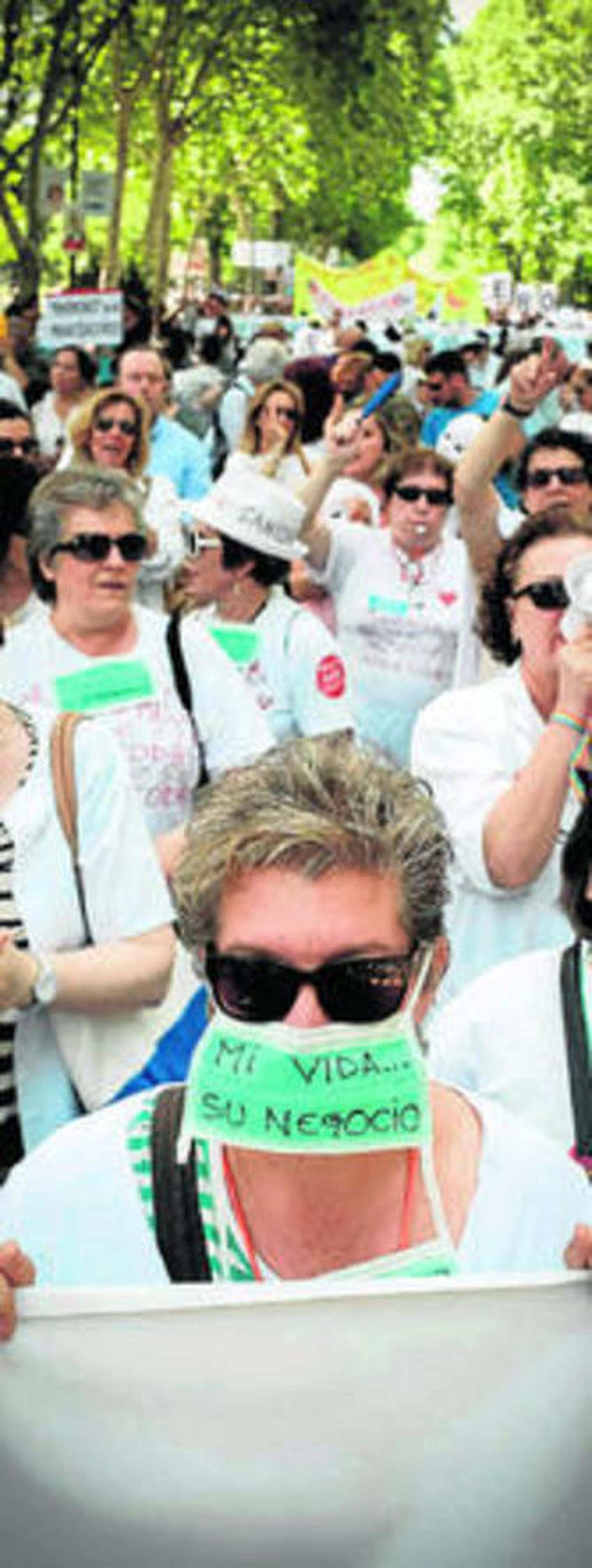 Una de las manifestaciones de la 'marea blanca' de los empleados sanitarios.