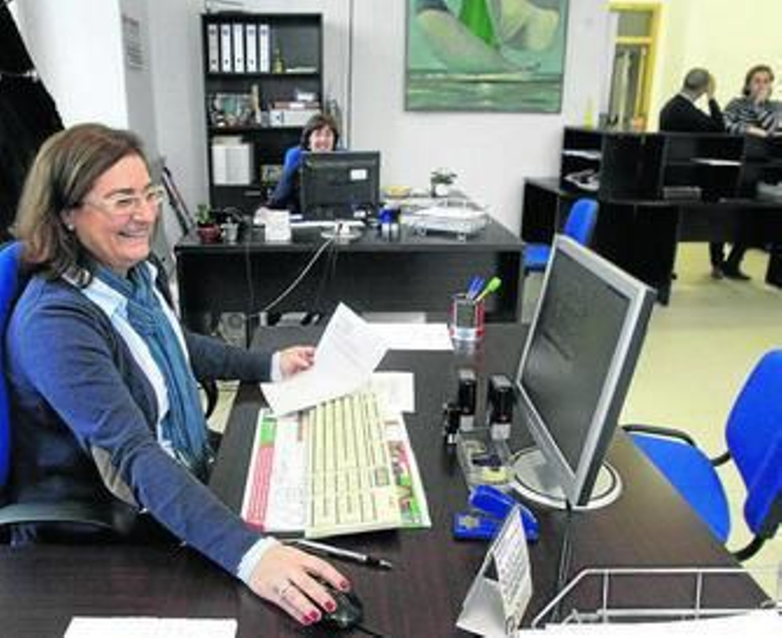 Funcionarias en sus puestos de trabajo del Ayuntamiento de San Roque, en imagen de archivo.