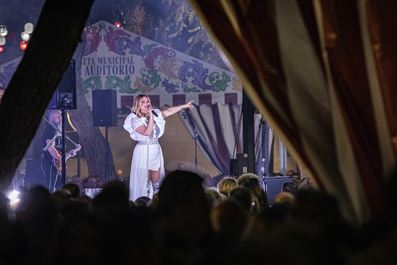 Búscate en las imágenes del viernes de Feria en San Fernando