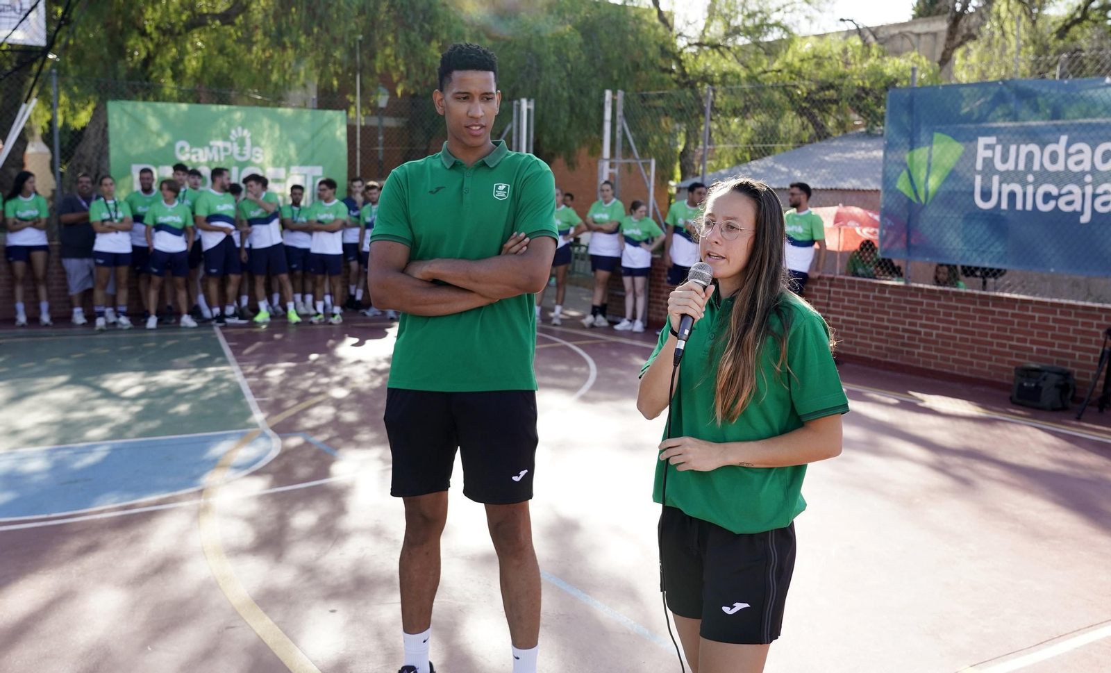 Tyson Pérez y Marta Ortega visitan el Campus de la Fundación Unicaja Tyson Pérez y Marta Ortega visitan el Campus de la Fundación Unicaja