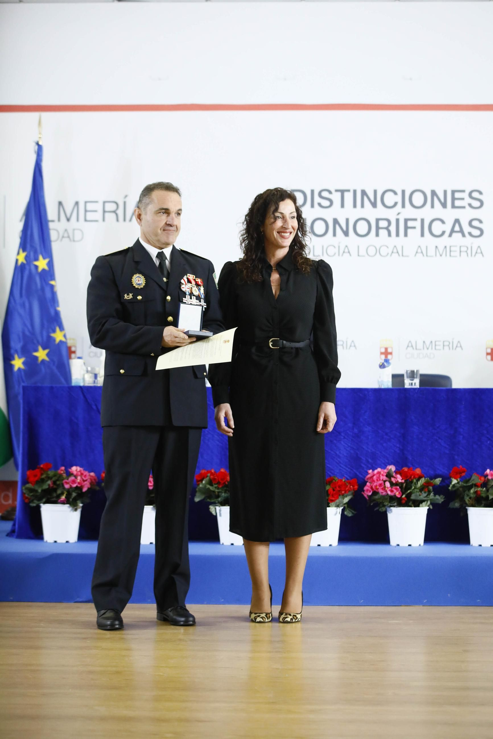 Las imágenes del acto institucional de la Policía Local de Almería con motivo de la festividad de su patrón, San Esteban